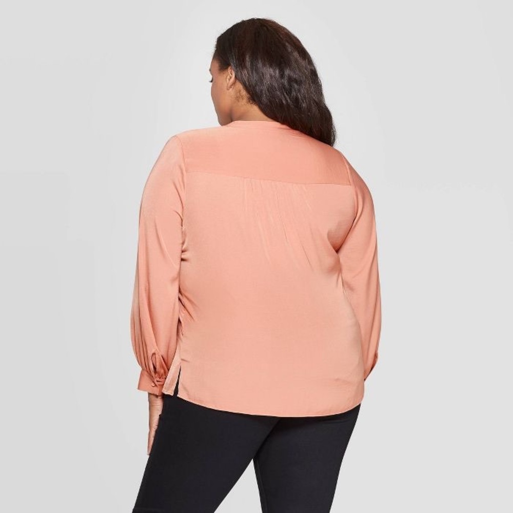 NWT Long Sleeve V-Neck Popover Top Peach 3X - Picture 2 of 4